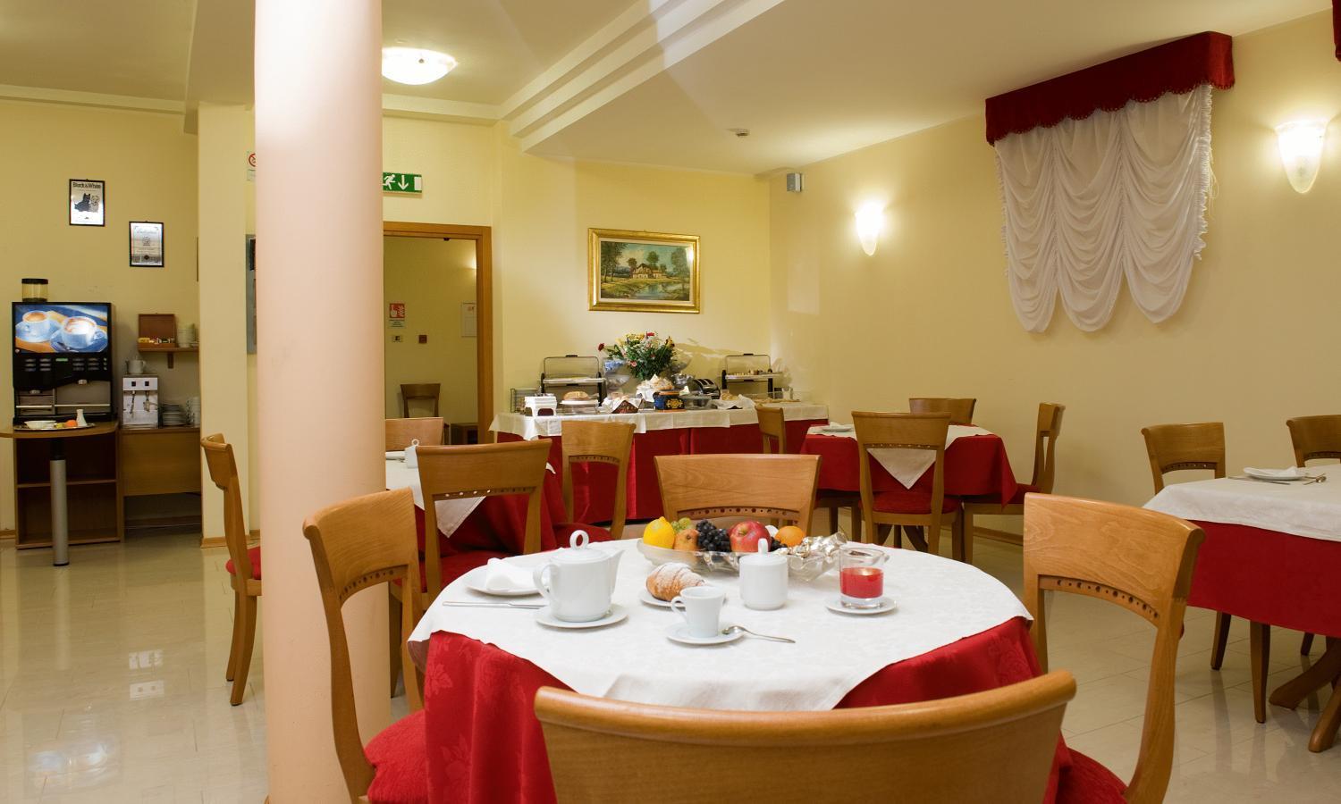 Hotel Montereale Pordenone Εξωτερικό φωτογραφία