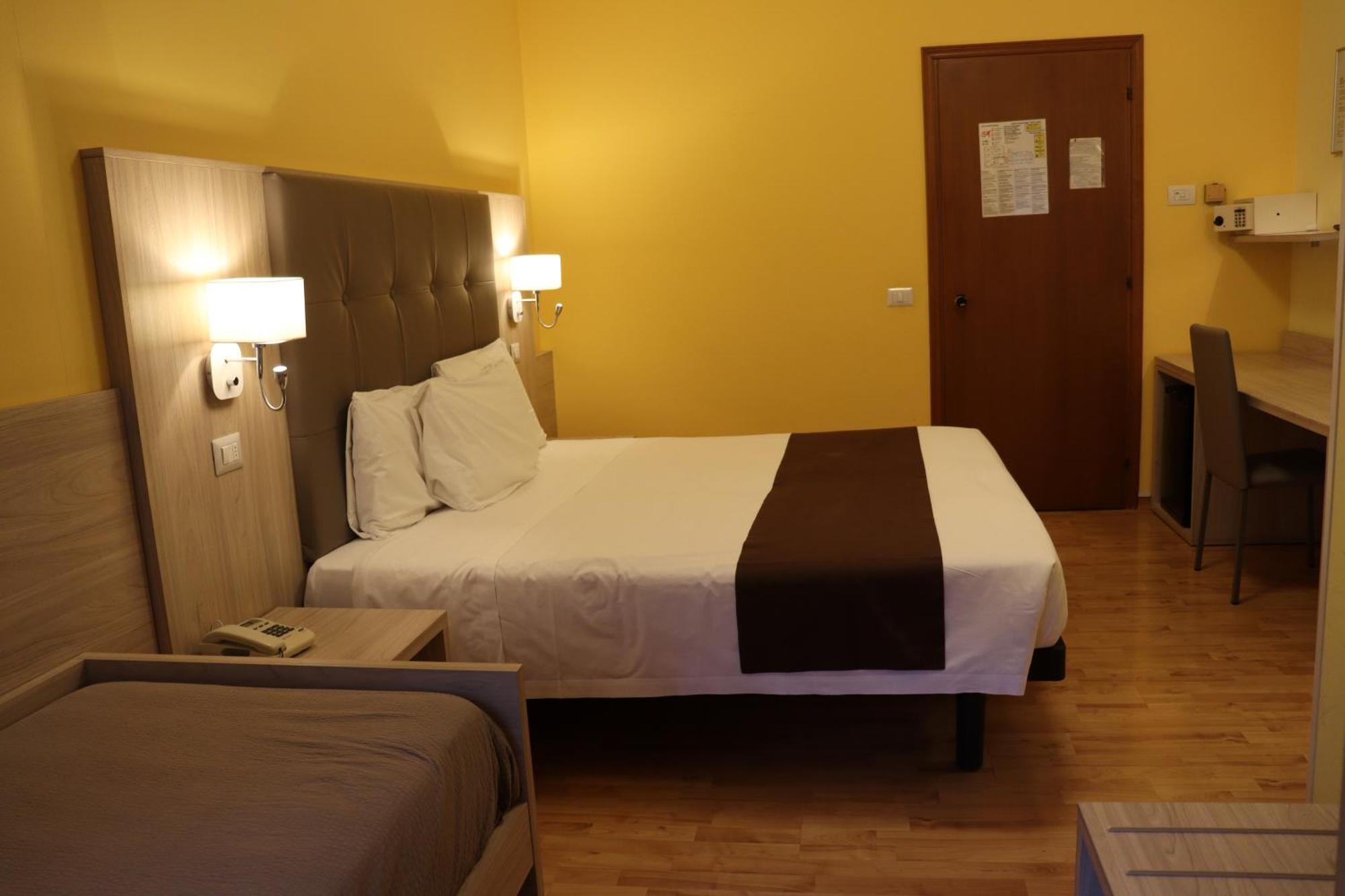 Hotel Montereale Pordenone Εξωτερικό φωτογραφία