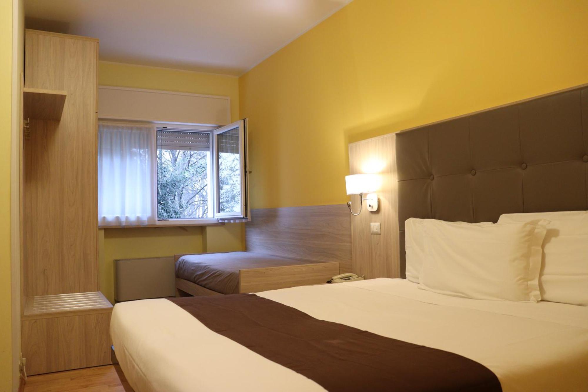 Hotel Montereale Pordenone Εξωτερικό φωτογραφία
