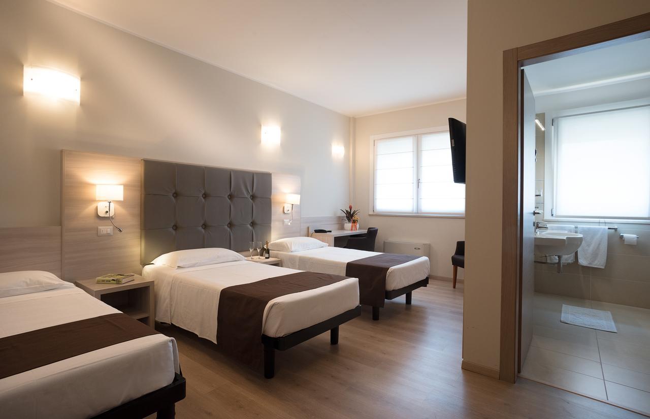 Hotel Montereale Pordenone Εξωτερικό φωτογραφία